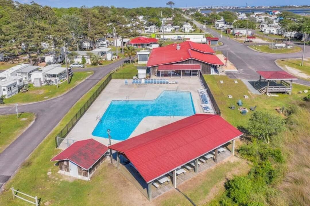 Surf City 2Br Park Home With Waterfront View And Parking Zewnętrze zdjęcie