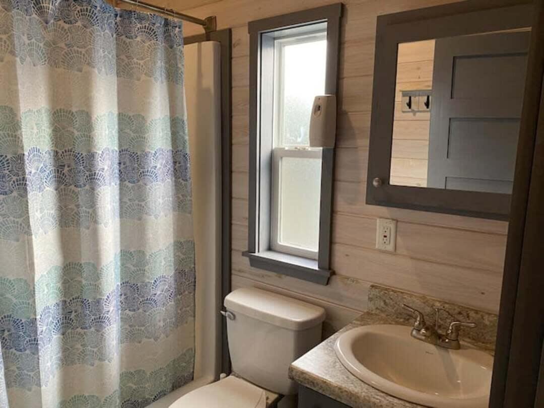 Surf City 2Br Park Home With Waterfront View And Parking Zewnętrze zdjęcie